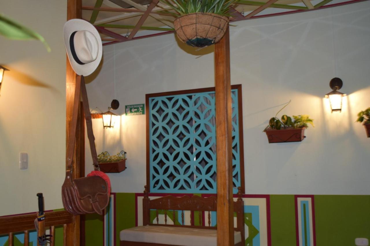 Hostal Don Jose Santa Rosa de Cabal Exteriör bild