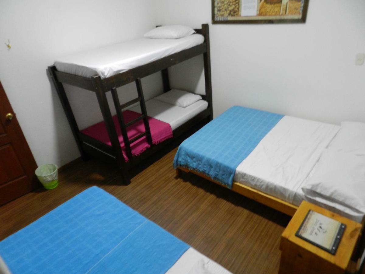 Hostal Don Jose Santa Rosa de Cabal Exteriör bild