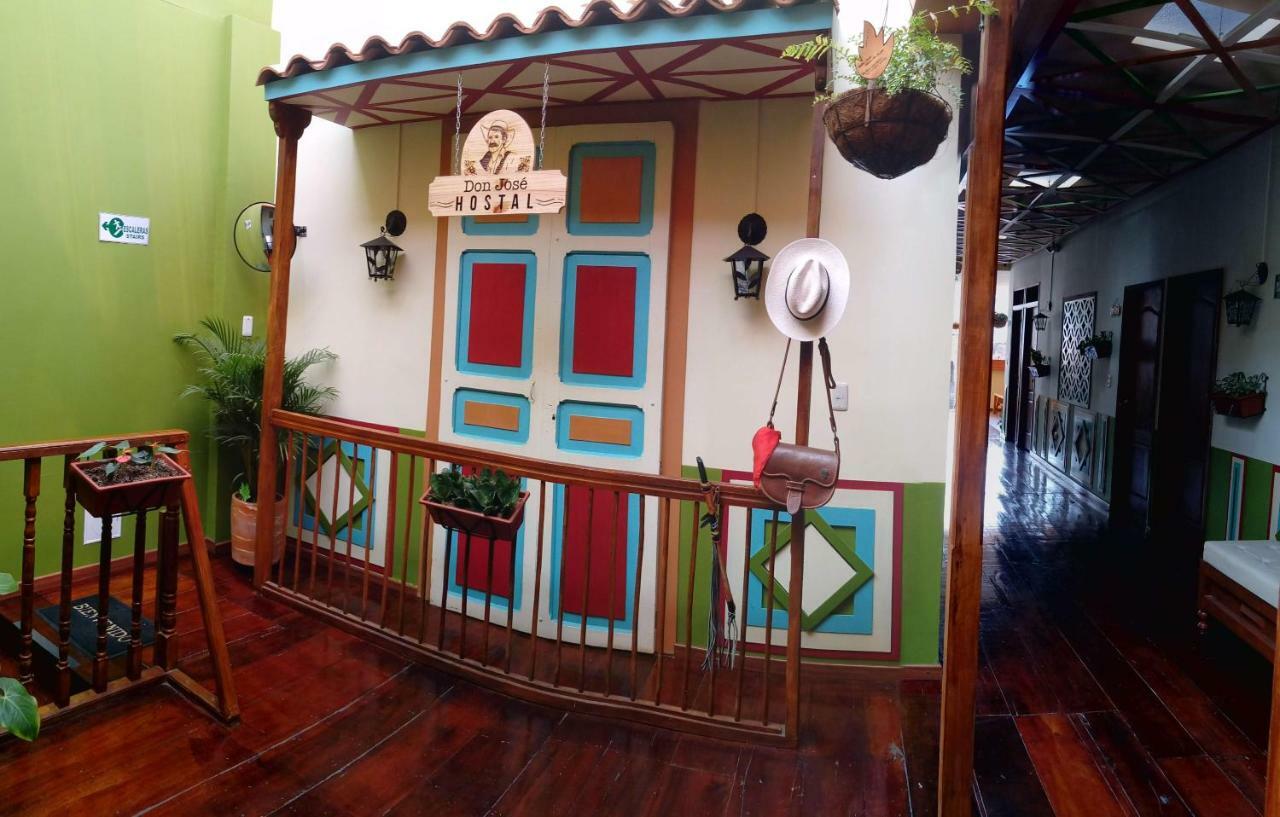 Hostal Don Jose Santa Rosa de Cabal Exteriör bild